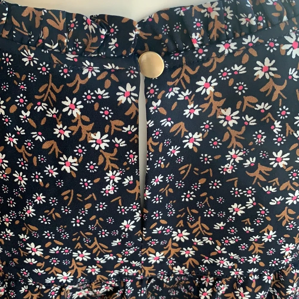 Loft Floral Ruffle Neck Rib Blouse - Picture 10 of 13